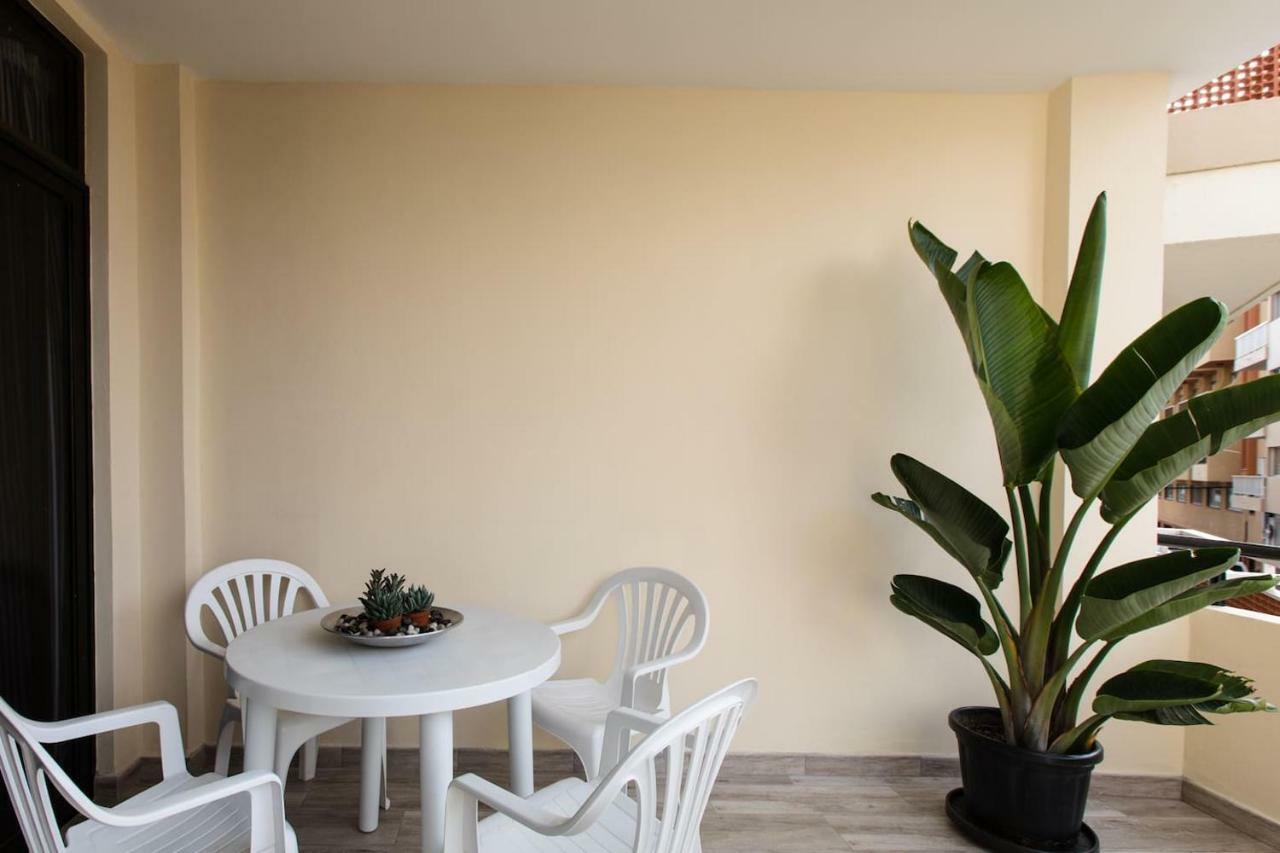 Marine & Coastal Lifestyle: Sea, Sun And Beach El Medano  Exterior photo